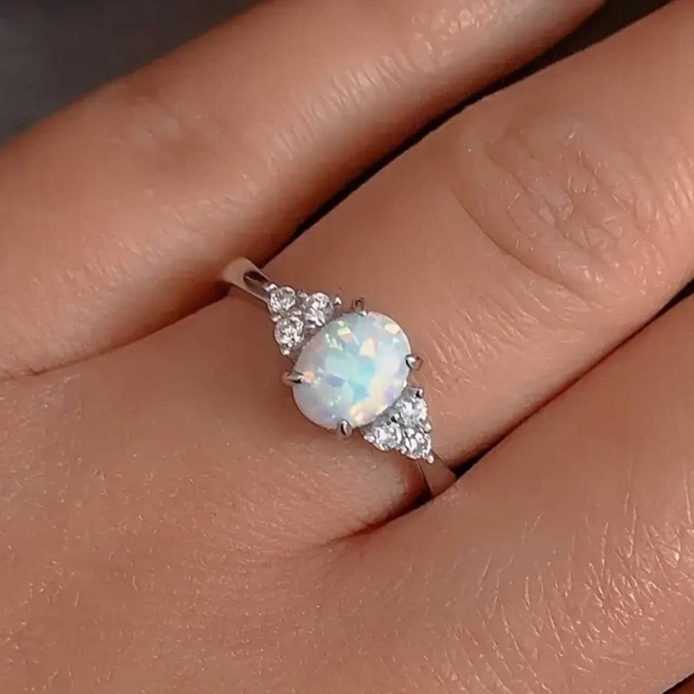 Faux Opal Ring - Stunning Man-Made Rock, Alloy Material, No‎ Plating